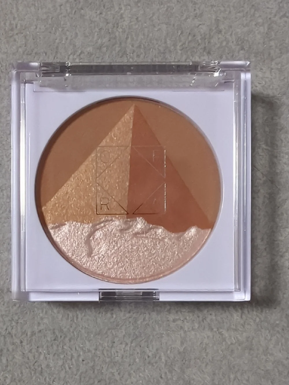 NIB OFRA Cosmetics 3D Pyramid - Egyptian Clay Bronzer